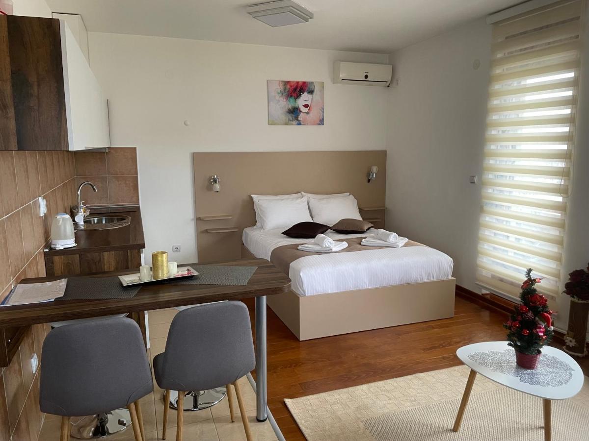 Imperia Apartments Vrnjačka Banja Dış mekan fotoğraf